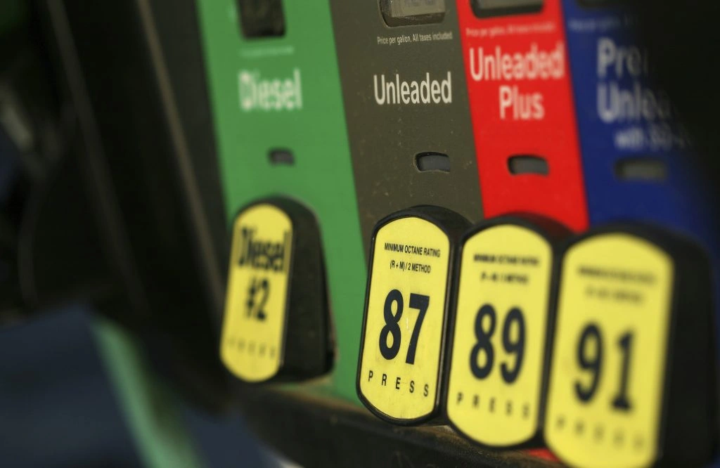 Dīzeļauto pret benzīna auto